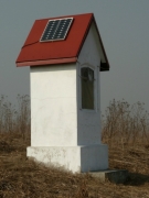 Kapliczka-pod-Okradzionowem.jpg